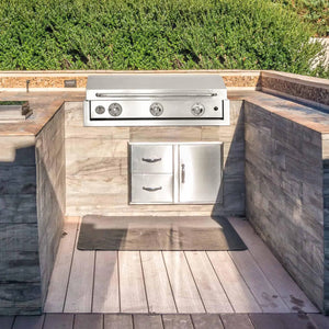 Le Griddle's Ultimate Big Texan Grill. Shown built in an outdoor kitchen 